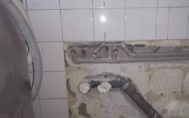 Modernizacja i naprawa instalacji wodno-kanalizacyjnej w budynkach