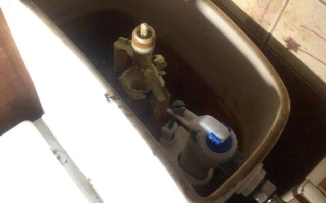Szybka naprawa spłuczki WC w sytuacjach awaryjnych